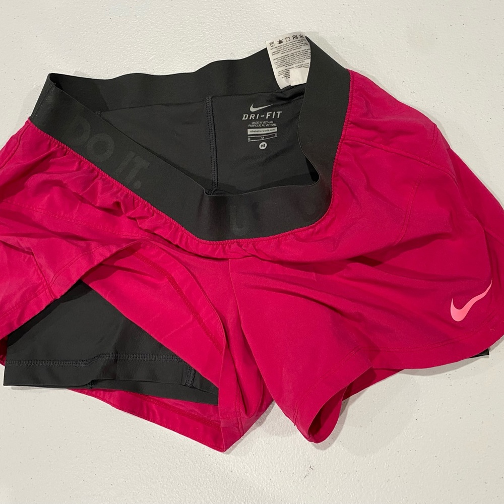 Pink - Picture 2 of 4